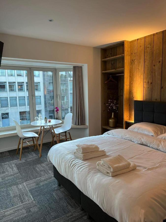 Grote Kamer In Brugge Centrum Met Badkamer ! 외부 사진